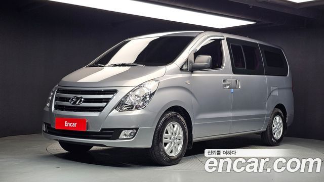 Hyundai Starex 2018 — photo 1