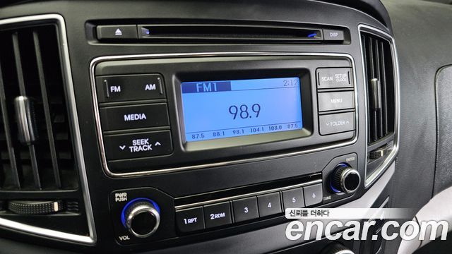Hyundai Starex 2018 — photo 15