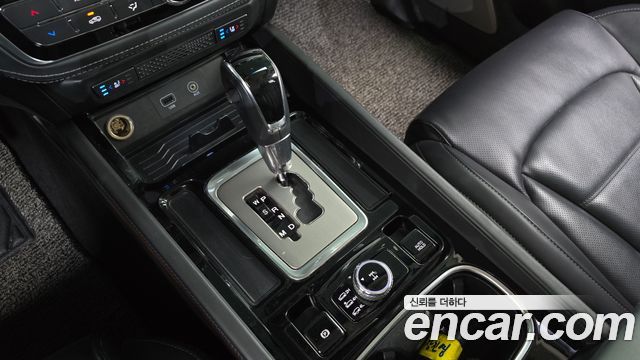 KG Mobility Rexton 2018 — photo 12