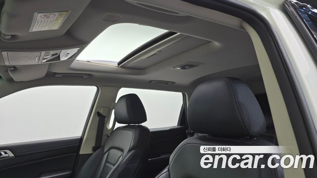 KG Mobility Rexton 2018 — photo 22