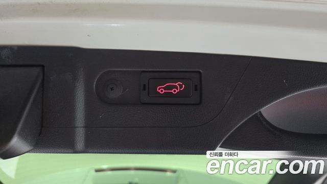 KG Mobility Rexton 2018 — photo 23
