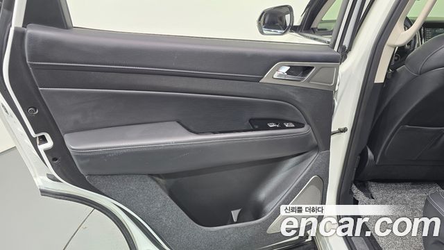 KG Mobility Rexton 2018 — photo 15