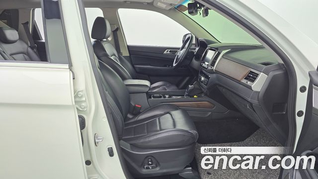 KG Mobility Rexton 2018 — photo 16