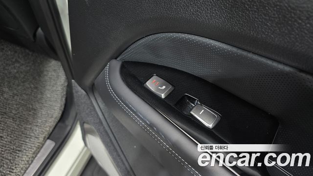 KG Mobility Rexton 2018 — photo 29