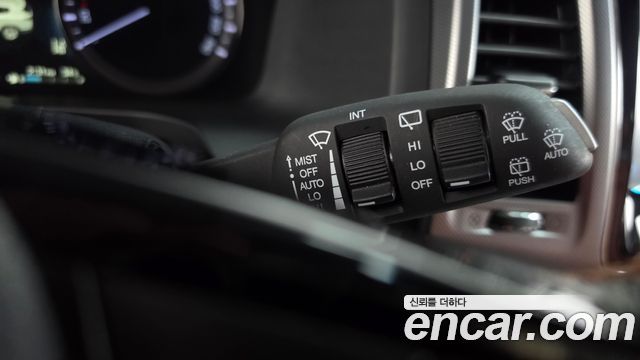 KG Mobility Rexton 2019 — photo 15