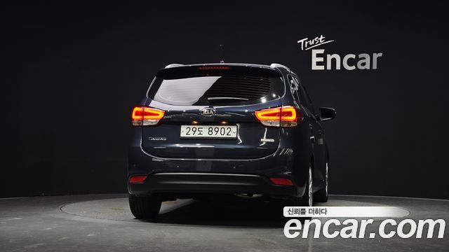 Kia Carens 2015 — photo 4