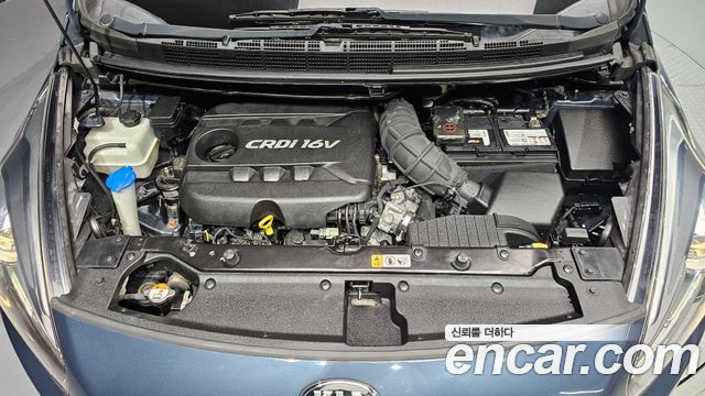 Kia Carens 2015 — photo 6