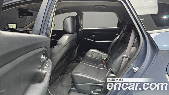 Kia Carens 2015 — photo 13