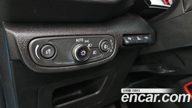Chevrolet Korea Trailblazer 2021 — photo 26