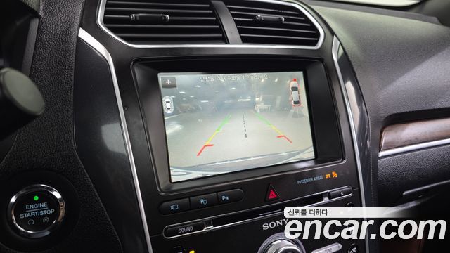 Ford Explorer 2018 — photo 21