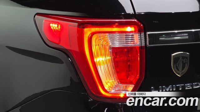 Ford Explorer 2018 — photo 9