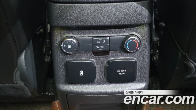 Ford Explorer 2018 — photo 30