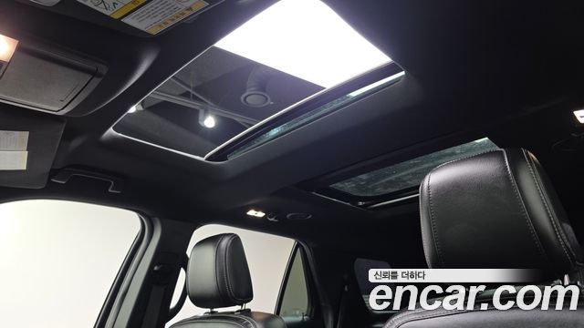 Ford Explorer 2018 — photo 31
