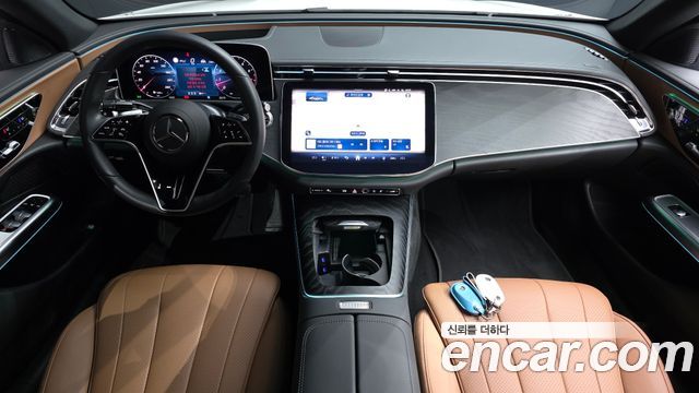 Mercedes-Benz E-Class 2026 — photo 10