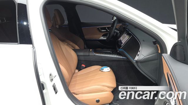 Mercedes-Benz E-Class 2026 — photo 17