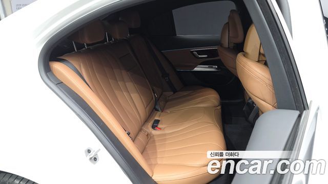 Mercedes-Benz E-Class 2026 — photo 18