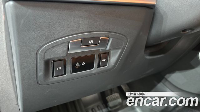 Jaguar I-PACE 2019 — photo 25