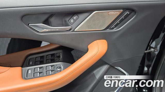 Jaguar I-PACE 2019 — photo 27