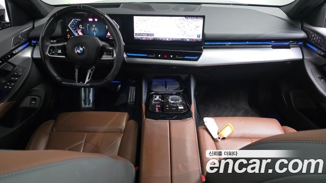BMW 5-Series 2024 — photo 10
