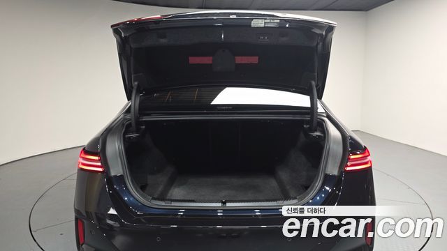 BMW 5-Series 2024 — photo 26