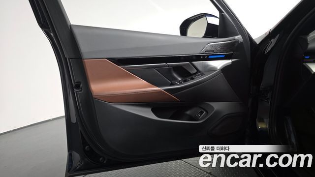 BMW 5-Series 2024 — photo 14