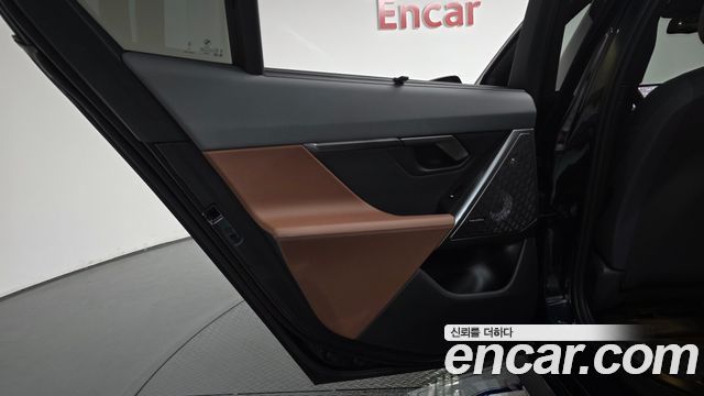BMW 5-Series 2024 — photo 15