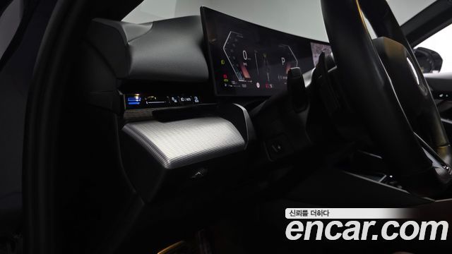 BMW 5-Series 2024 — photo 29