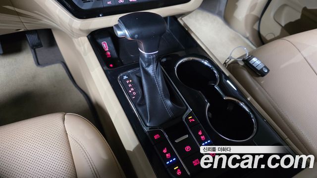 Kia Canival 2020 — photo 9
