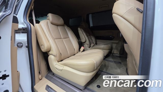Kia Canival 2020 — photo 19
