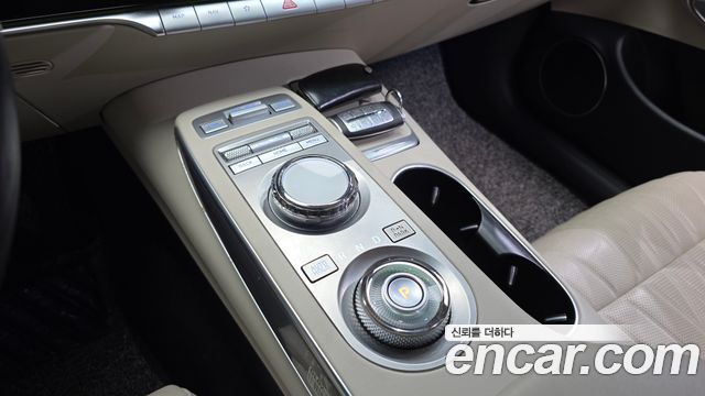 Genesis GV70 2021 — photo 9