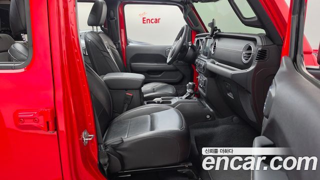 Jeep Wrangler 2020 — photo 16