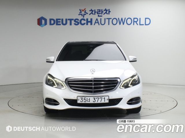 Mercedes-Benz E-Class 2014 — photo 3