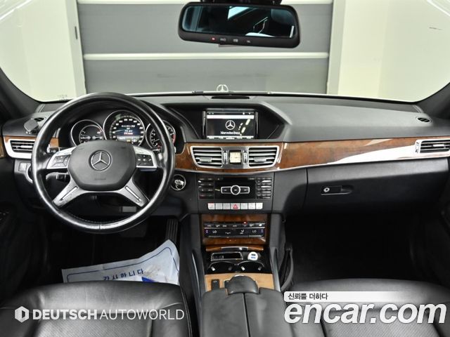Mercedes-Benz E-Class 2014 — photo 7