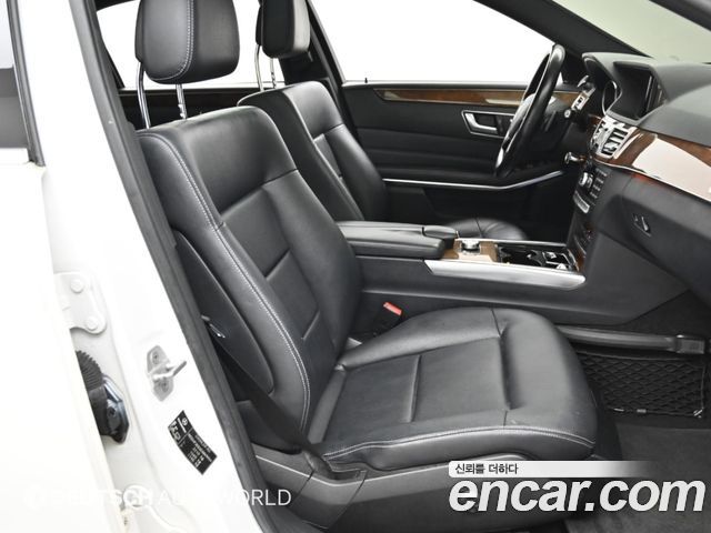 Mercedes-Benz E-Class 2014 — photo 10