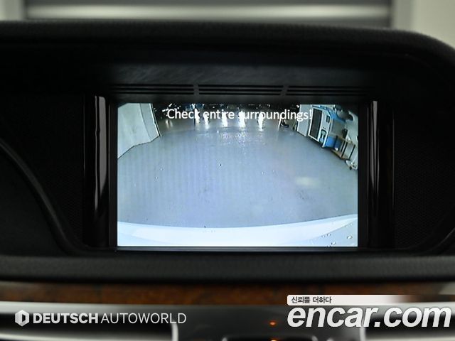 Mercedes-Benz E-Class 2014 — photo 15