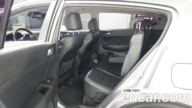 Kia Sportage 2019 — photo 11