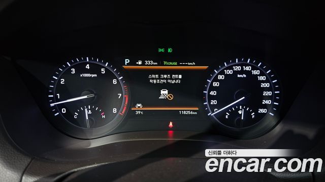 Genesis G80 2018 — photo 8