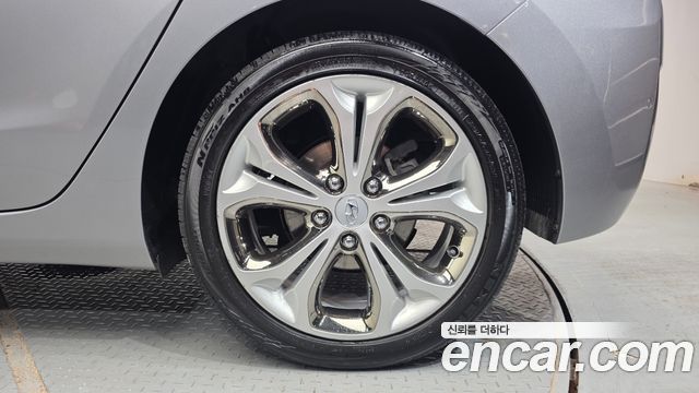 Hyundai i30 2012 — photo 7