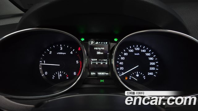 Hyundai Santafe 2016 — photo 11
