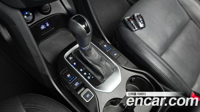 Hyundai Santafe 2016 — photo 12