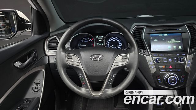 Hyundai Santafe 2016 — photo 18