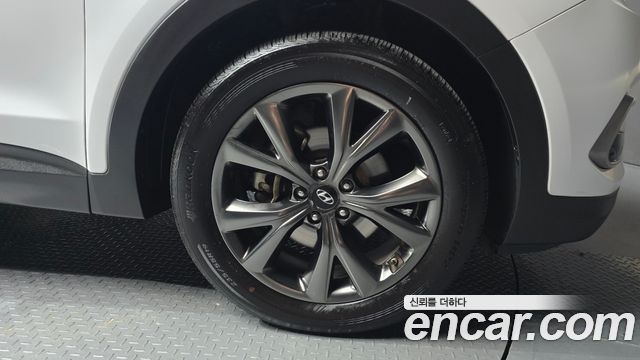 Hyundai Santafe 2016 — photo 7