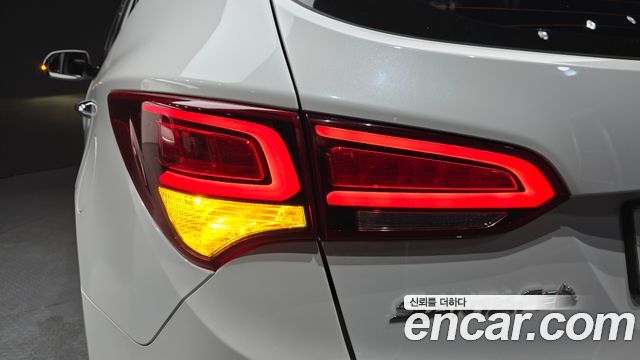 Hyundai Santafe 2016 — photo 9
