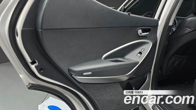 Hyundai Santafe 2016 — photo 15