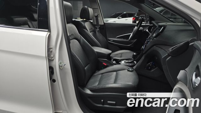 Hyundai Santafe 2016 — photo 16