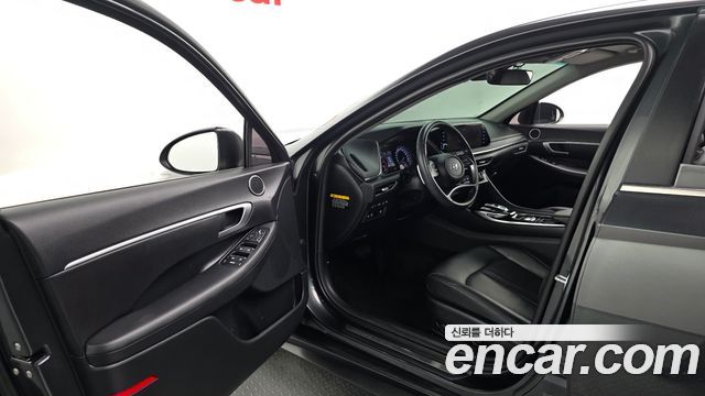 Hyundai Sonata 2020 — photo 13