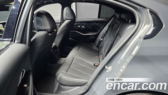 BMW 3-Series 2026 — photo 18