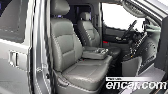 Hyundai Starex 2014 — photo 11