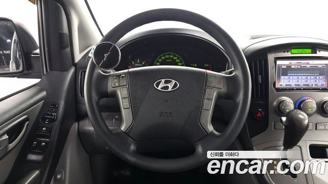 Hyundai Starex 2014 — photo 13