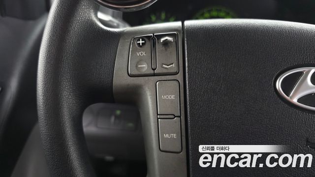 Hyundai Starex 2014 — photo 17
